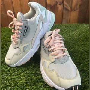 WMNS FALCON 'GLOW PINK size 10